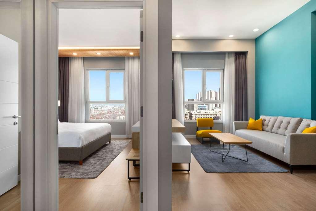 Days Inn & Suites By Wyndham Esenyurt Istanboel Kamer foto