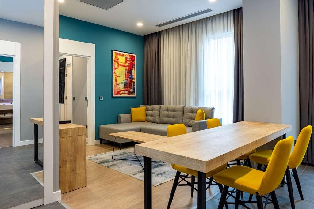 Days Inn & Suites By Wyndham Esenyurt Istanboel Kamer foto