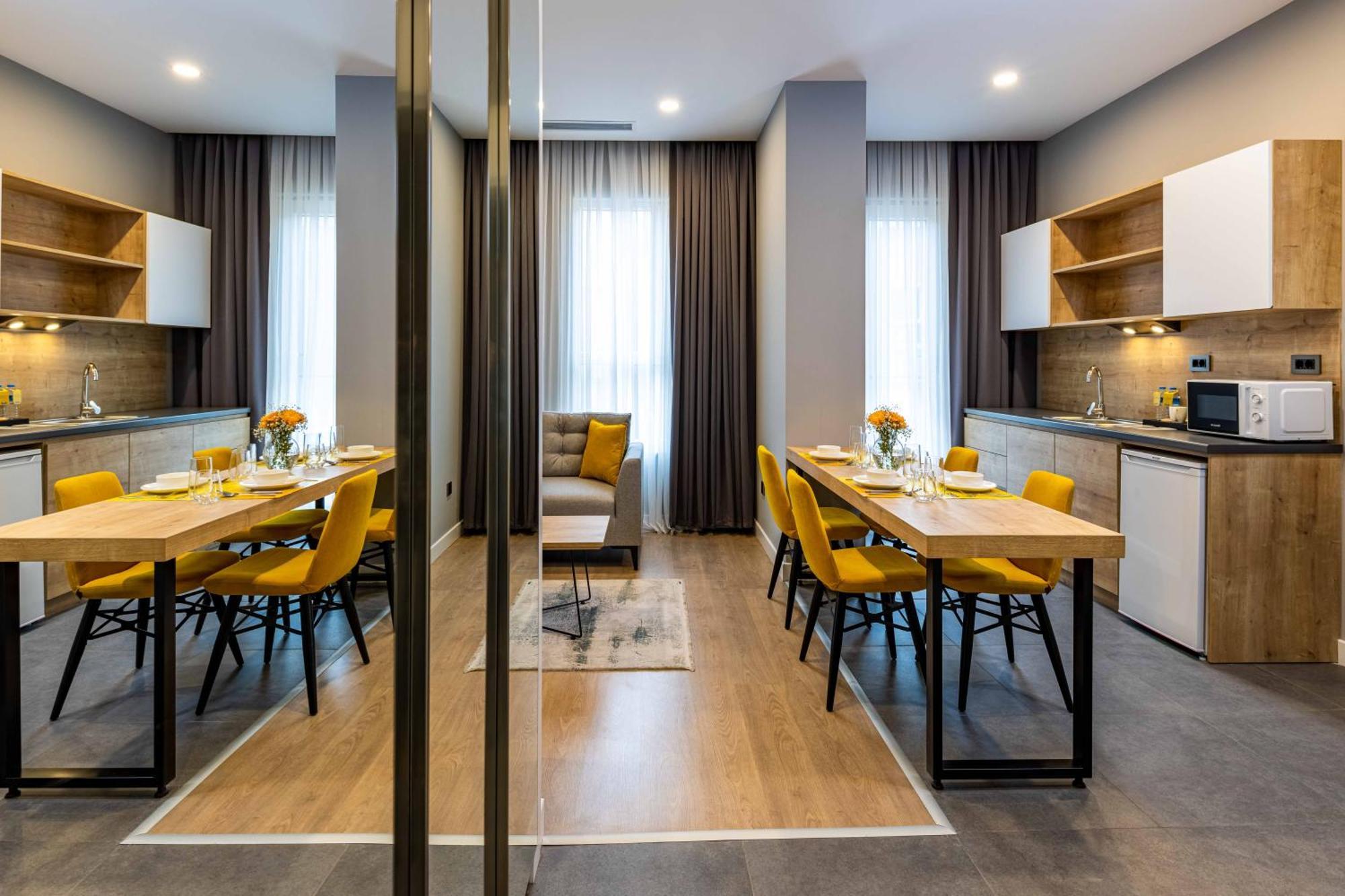 Days Inn & Suites By Wyndham Esenyurt Istanboel Buitenkant foto