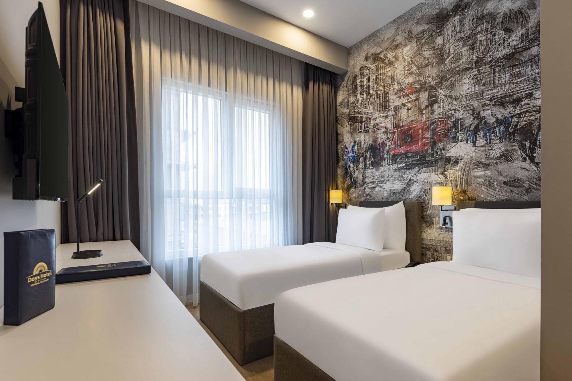 Days Inn & Suites By Wyndham Esenyurt Istanboel Buitenkant foto