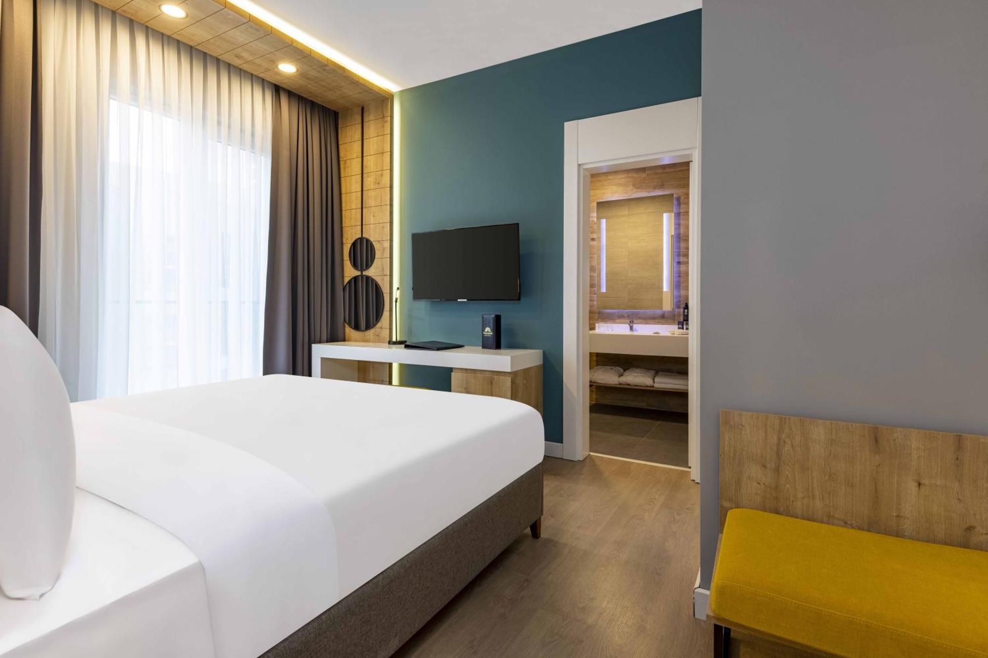 Days Inn & Suites By Wyndham Esenyurt Istanboel Buitenkant foto