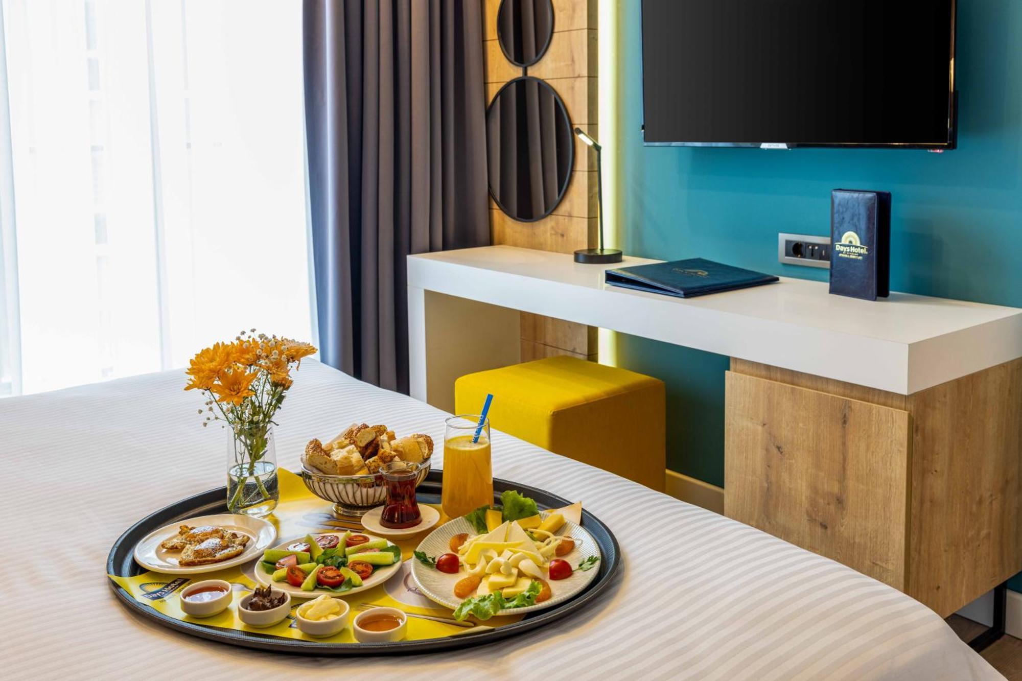 Days Inn & Suites By Wyndham Esenyurt Istanboel Buitenkant foto