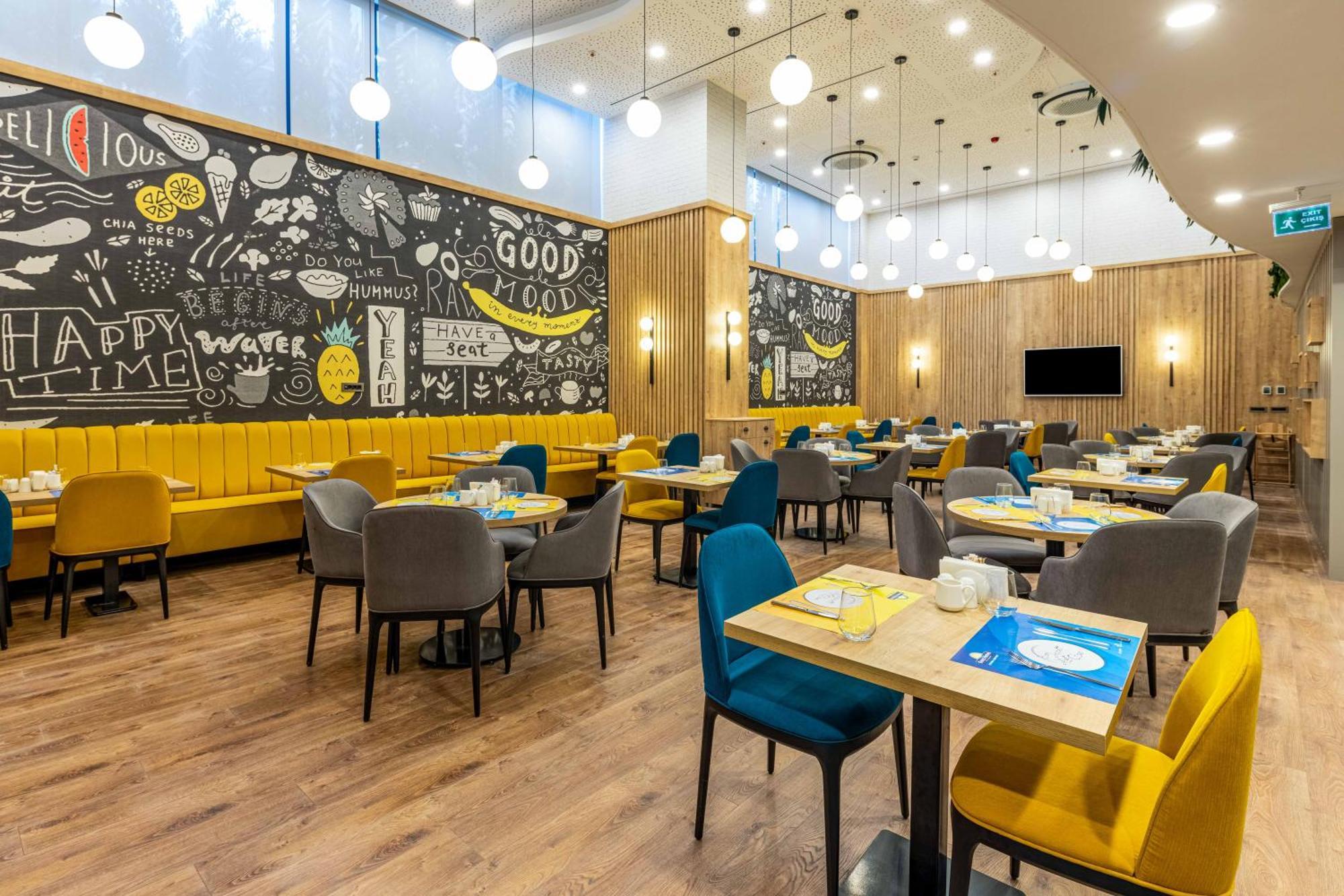 Days Inn & Suites By Wyndham Esenyurt Istanboel Buitenkant foto