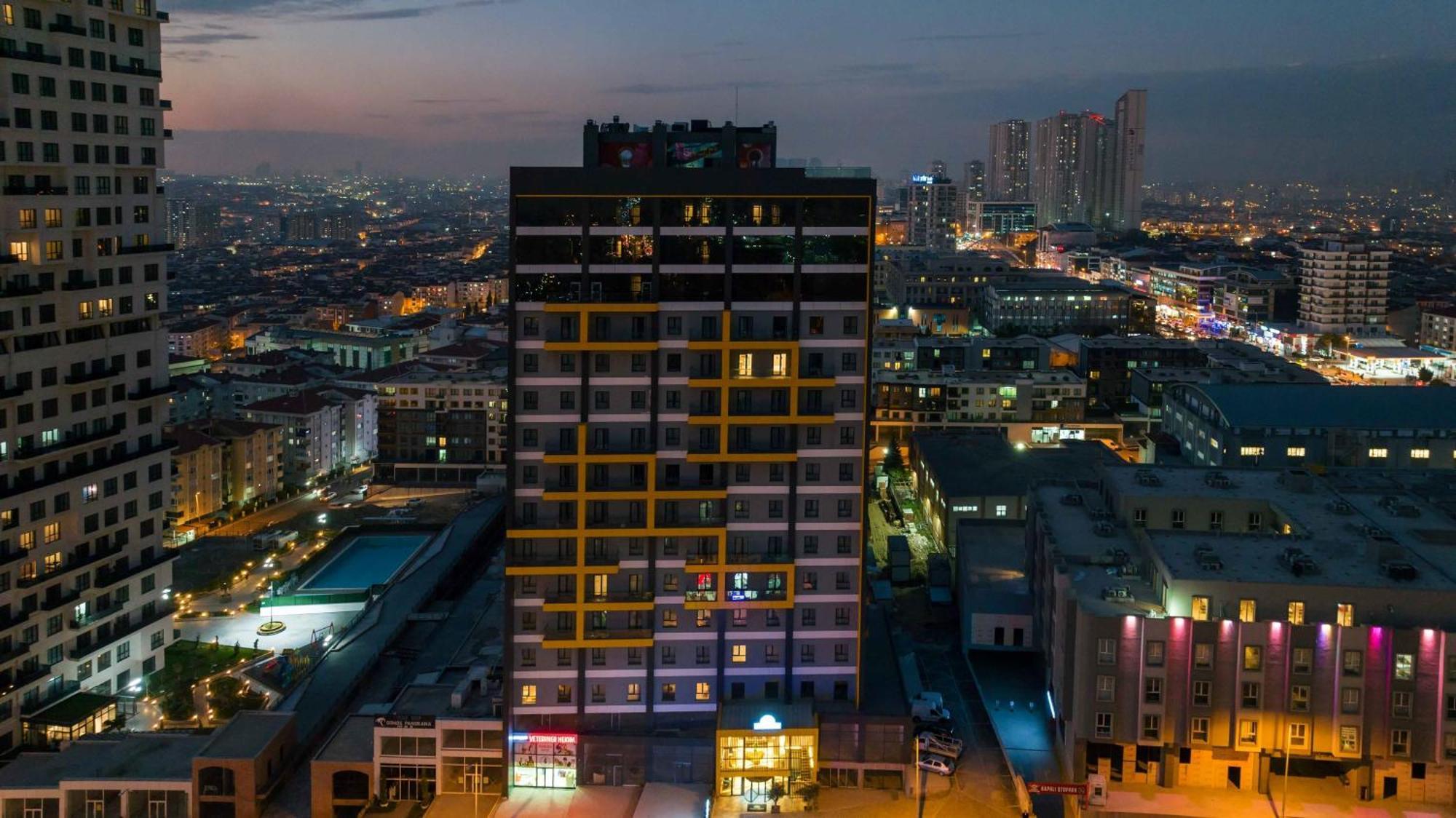 Days Inn & Suites By Wyndham Esenyurt Istanboel Buitenkant foto
